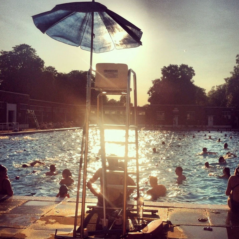 Costa del Brixton, Brockwell Lido on a sunny evening